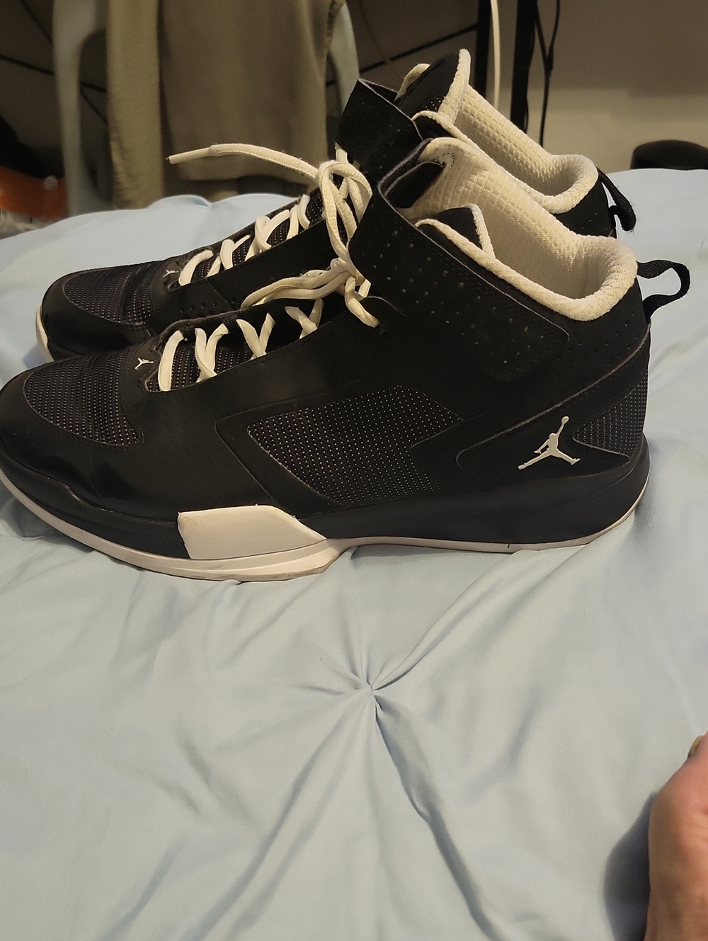 Nike Jordan Jumpman BCT Mid Black Basketball Shoes Mens 12 Used 454043-010
